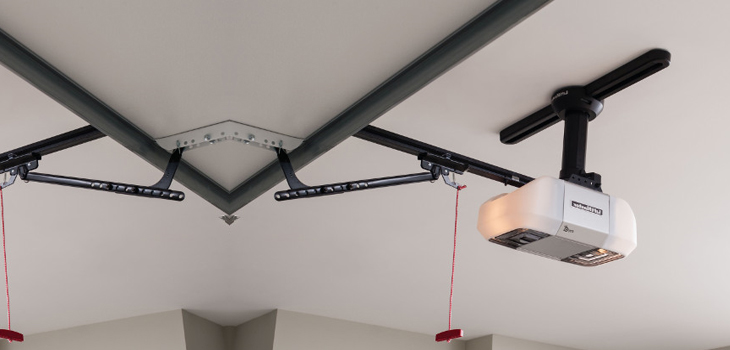 residential garage door opener repair in Northridge